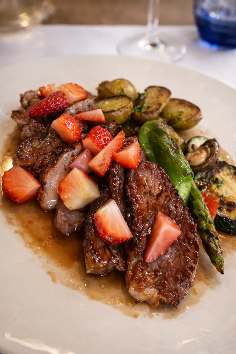 Duck breast with caramelised strawberries at La Font del Gall, Pollença